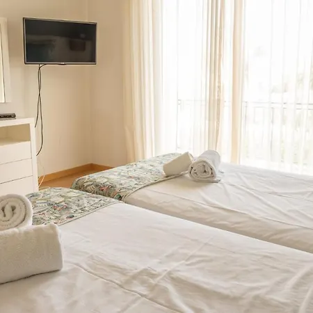 House F Sao Rafael - Free Wifi & Airco, Netflix Ready - 300m From The Casa de Férias *