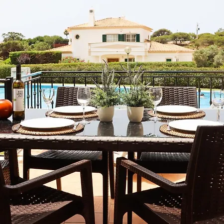 House F Sao Rafael - Free Wifi & Airco, Netflix Ready - 300m From The Сasa de vacaciones