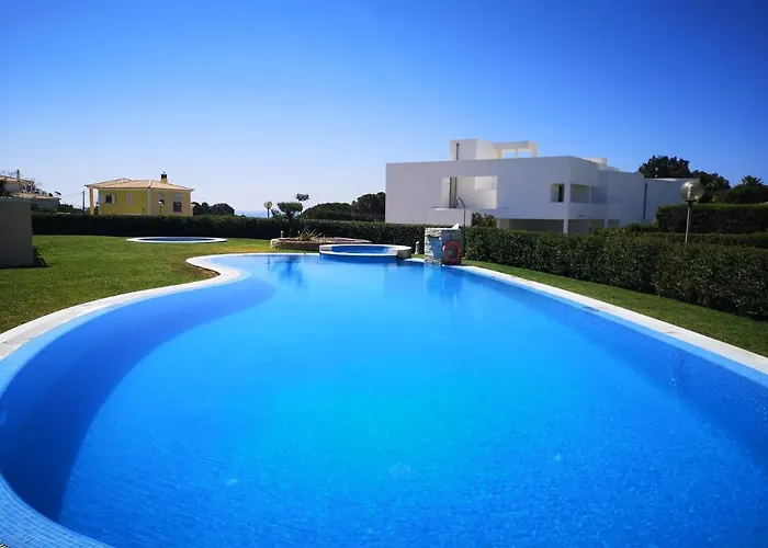 House F Sao Rafael - Free Wifi & Airco, Netflix Ready - 300m From The * Albufeira