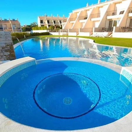 House F Sao Rafael - Free Wifi & Airco, Netflix Ready - 300m From The
